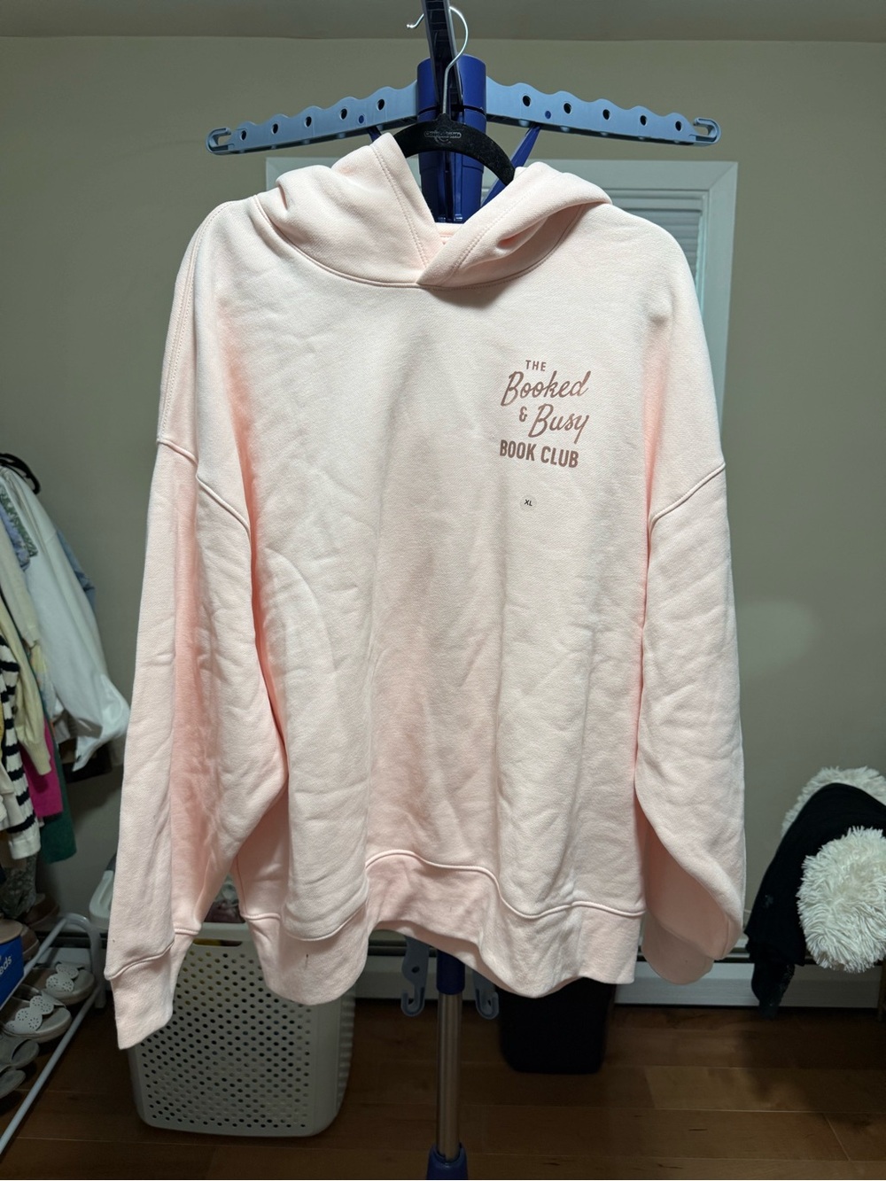 NWT American Eagle Sz XL- The Booked & Busy Book Club Hoodie - Pale Pink - Picture 3 of 9
